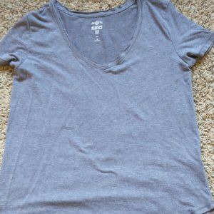 SO - Size Medium - Dark Gray Short Sleeve Tee